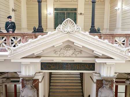 Máximo tribunal de Chile pone en jaque a aseguradoras privadas de salud con inédito fallo