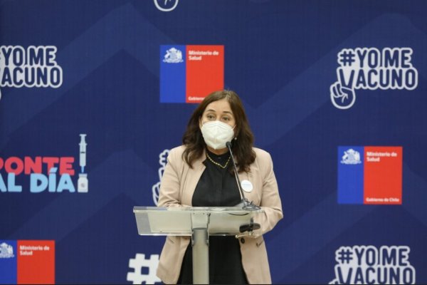 Minsal anuncia mayor aforo en recintos para eventos masivos y disminución en casos de Covid-19