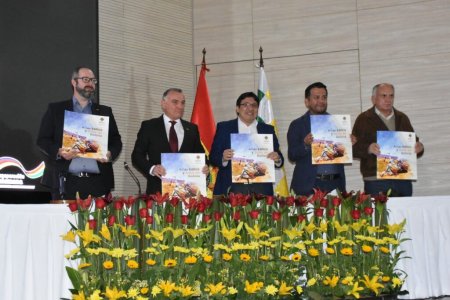 Bolivia presenta su mapa eólico y solar que muestra el potencial del país en energías renovables