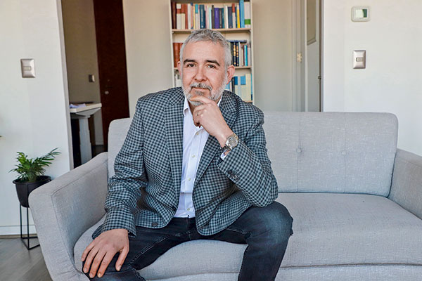 Rodrigo Castillo, ex director ejecutivo de empresas eléctricas:“Chile no está preparado para la transición energética y no están las discusiones adecuadas”