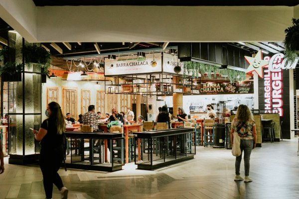 <p>Andrés Belfus ahora llega a acuerdo con Mall Plaza para abrir hasta 100 restaurantes en Chile al 2025</p>