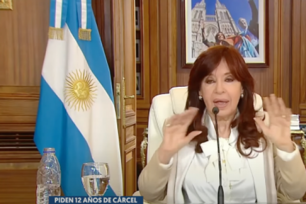<p>Ahora en DF | La explosiva "autodefensa" de Cristina Kirchner</p>