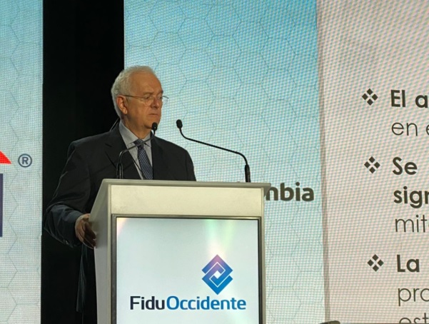 <p>Gobierno de Colombia define tres desafíos de política económica y revela fuerte inversión española</p>