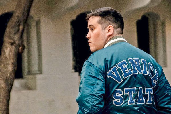 Diego Sagredo, el mánager de la música urbana chilena