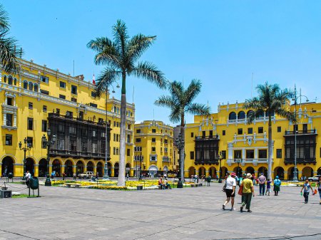 Credicorp Capital: “Se viene baja en la calificación de riesgo de Perú este año o en 2023”