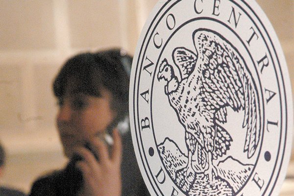 Banco Central modifica normas para facilitar el acceso al Mercado Cambiario Formal