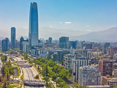 FMI aprueba línea de crédito flexible de US$ 18.500 millones por dos años para Chile