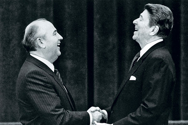 Gorbachov, el exlíder soviético clave en el fin de la Guerra Fría, falleció a los 91 años