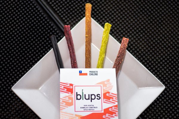 Blups crea bombillas a base de frutas y gelificante de algas.