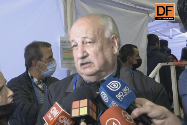 <p>Ahora en DF | Guillermo Teillier explica su llamado a "salir a la calle a defender" el triunfo del Apruebo</p>