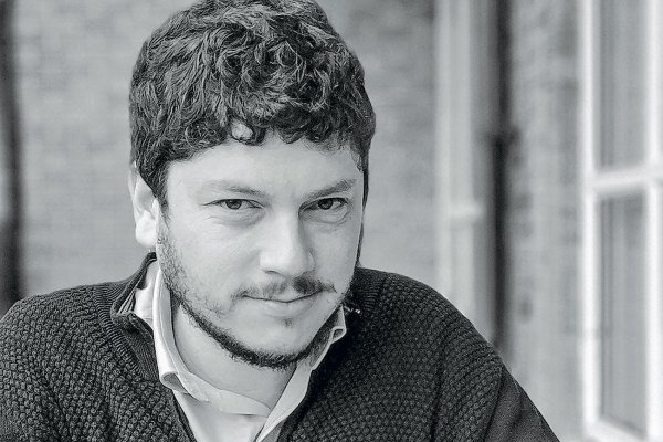 Noam Titelman: “Si una columna deja de ser relevante una semana después de ser escrita, nunca lo fue”