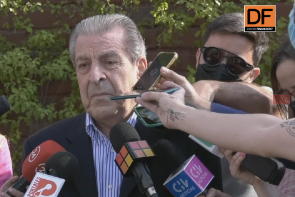 <p>Eduardo Frei: "El pueblo de Chile siempre ha demostrado que quiere la moderación, que quiere el diálogo, que quiere la paz y que no quiere la violencia de los extremos"</p>