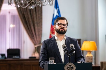 Chilenos rechazan nueva Constitución: 61,8% votó en contra del texto
