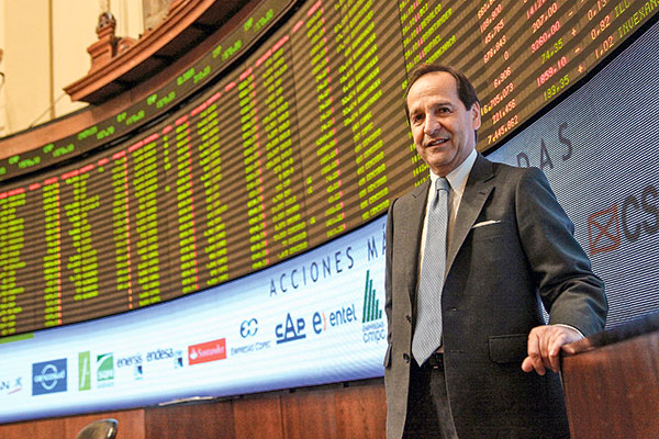Juan Andrés Camus, presidente de la Bolsa de Santiago: “Para que este escenario se traduzca en inversión debemos avanzar más y reducir los riesgos”
