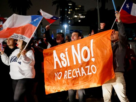 <p>Tres miradas internacionales sobre el rechazo de Chile a la Constitución</p>