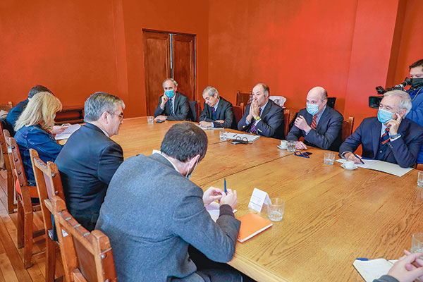 Empresarios piden más diálogo sobre agenda pro inversión y Von Appen claridad sobre tratados comerciales