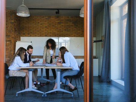 Carolina Menichetti: "La eliminación de los sesgos inconscientes es clave para garantizar la inclusión laboral"