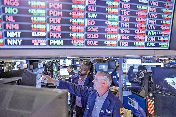 BofA: gestores de fondos globales se refugian en el efectivo ante mayores expectativas de recesión