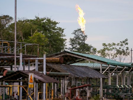 Petroecuador suscribe contratos con Petrochina para mejorar entrega de crudo