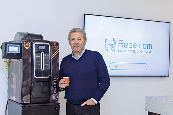 Redelcom de Mercado Libre arremete contra Transbank y estudia traspasar nuevas tarifas a comercios