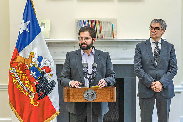 Boric y Marcel realizaron un punto de prensa tras la reunión con empresarios en Council of the Americas, en Nueva York. Foto: Agencia Uno