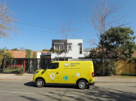 Mercado Libre doblará su flota eléctrica en América Latina: espera cerrar 2022 con más de 1.000 unidades