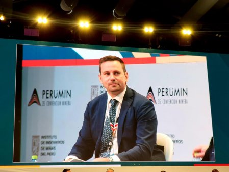 BHP dispuesta a "ampliar y hacer crecer" su rol en industria minera peruana