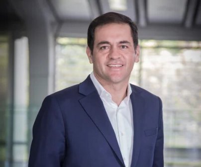 Telefónica anunció compraventa de 700 torres de telecomunicaciones en azoteas de Colombia