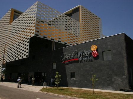 Grupo peruano de casinos abre consulta de libre competencia en Chile