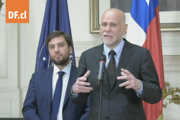 <p>Ahora en DF | Presidente de la Cámara de Diputados por diálogos constituyentes: "Todavía el acuerdo está lejos"</p>