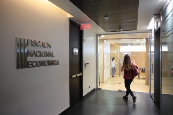 FNE endurece el tono a Transbank, solicita cumplimiento forzado del fallo de la Suprema y bancos deben “asumir los riesgos”