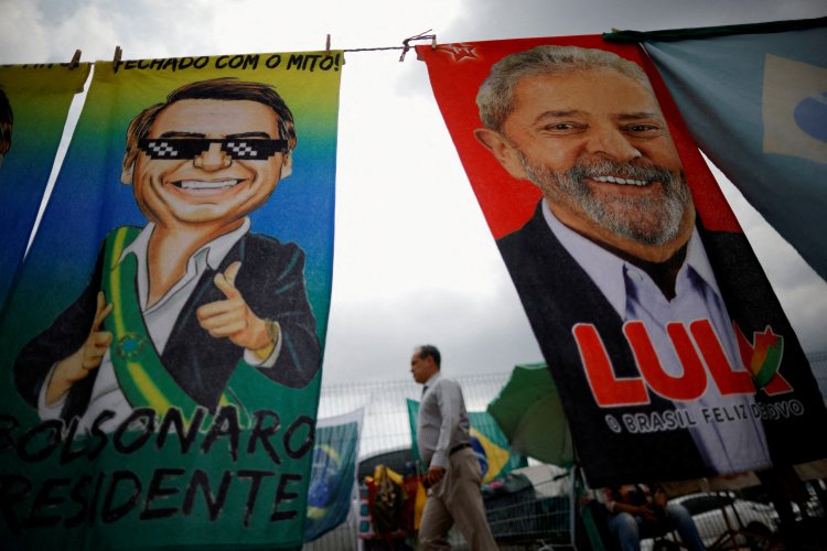 <p>Oxford Economics: Bolsonaro y Lula se verán forzados a acercarse al centro</p>