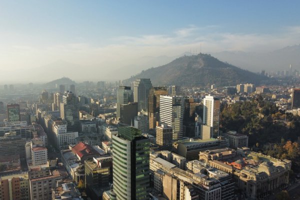 Bloomberg: Chile estudia garantizar parte hipotecas para impulsar economía