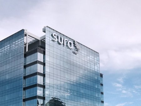 Colombiana Sura y alcalde de Medellín se enfrentan por venta de acciones de firma de telecomunicaciones