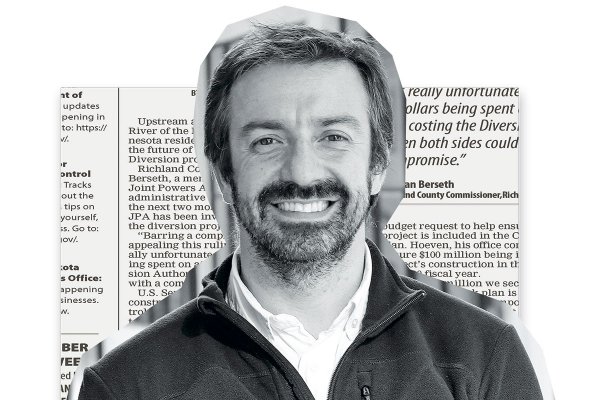 Gonzalo Vial: "La crisis política e institucional que vive Chile en los últimos años tiene directa relación con los niveles de confianza"