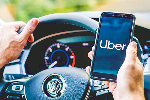 El nuevo reglamento para trabajadores independientes que propone EEUU y que complica a las APP
