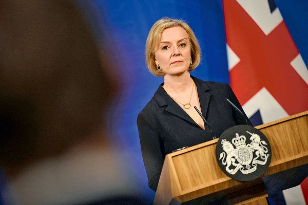 El giro fiscal de Liz Truss no convence a los mercados, mientras los bonos se venden