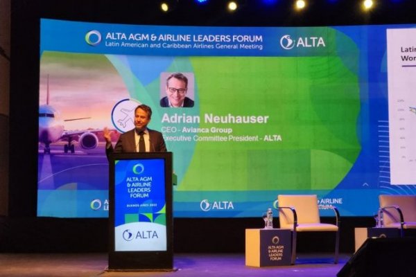 <p>CEO de Avianca, Adrian Neuhauser, es elegido presidente del Comité Ejecutivo del gremio regional de aerolíneas</p>