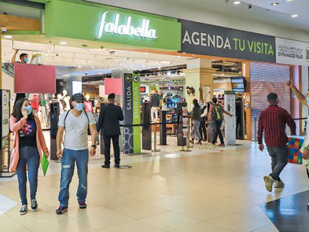 Falabella podría eliminar hasta el 10% de sus multitiendas en Chile, Perú y Colombia en cinco años,
