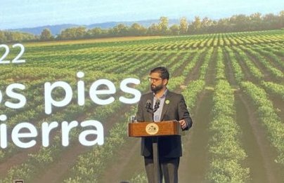<p>Boric condena "inaceptables hechos delictuales" por saqueos y violencia en aniversario del estallido social</p>