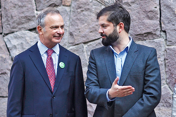 Cristián Allendes, presidente de la SNA, y el Mandatario Gabriel Boric.