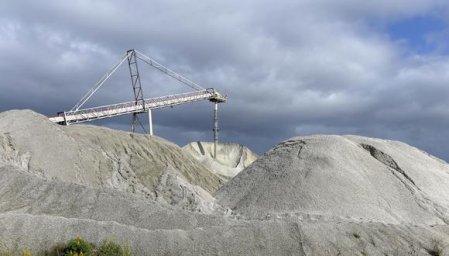 Litio aún no alza vuelo en Perú, pero bancada oficialista busca ya su nacionalización