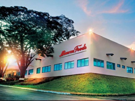 Gigante brasileña de las proteínas aprueba adquisición de firma australiana