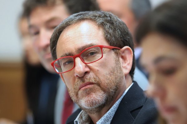 <p>Quiebra de CVV: MOP niega responsabilidad y asegura que la constructora "mantuvo bajos niveles de rendimiento, incumpliendo con sus compromisos en las obras"</p>