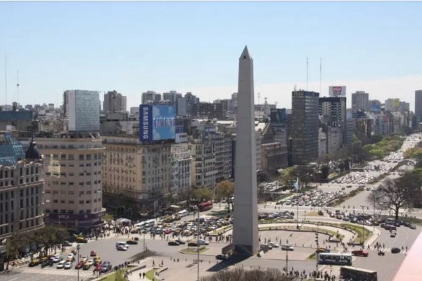 <p>Economía Argentina recibe golpe de Fitch que baja más su calificación</p>