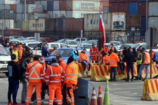 Más de 6 mil trabajadores portuarios inician paralización