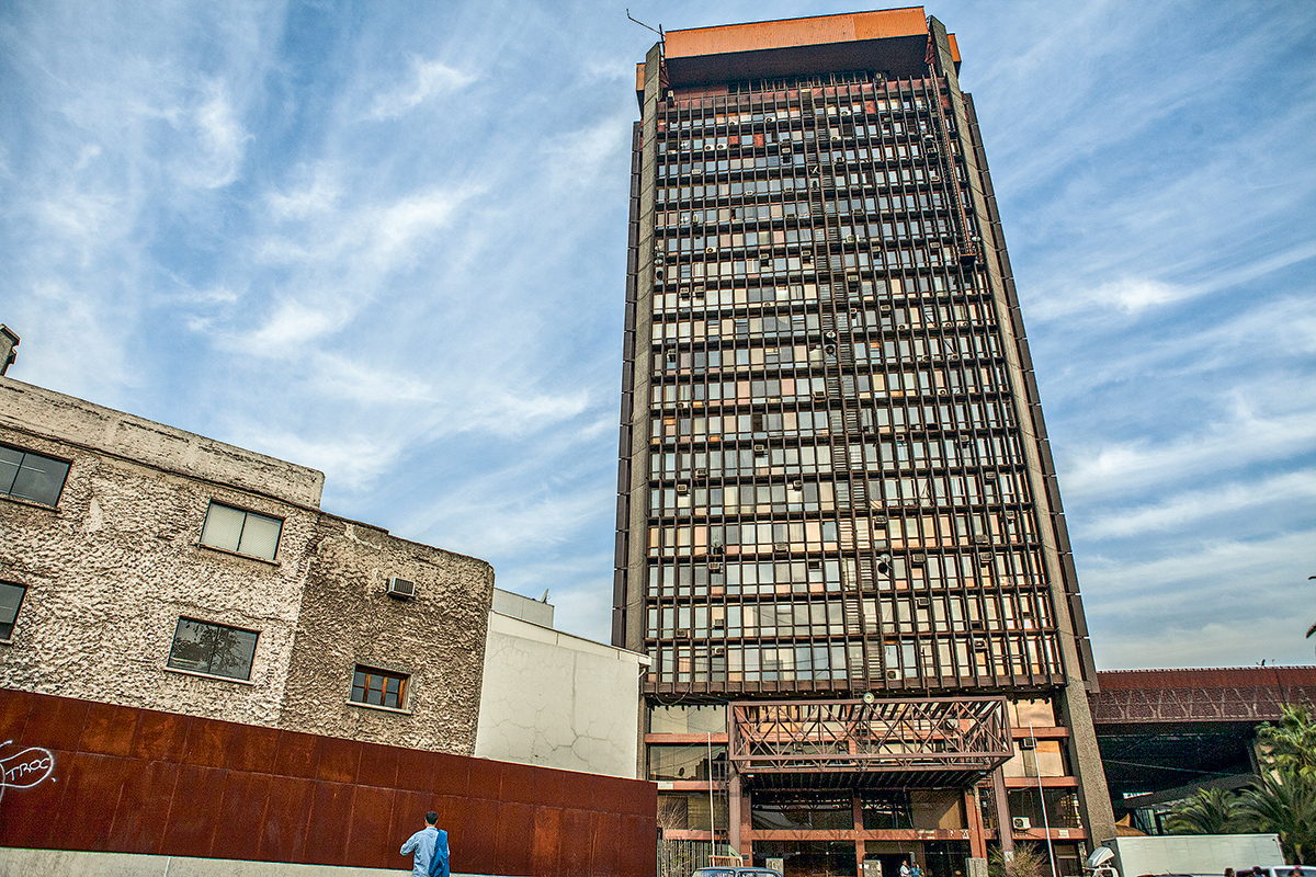 <p>Torre Villavicencio: el histórico edificio que no encuentra su nuevo rumbo</p>
