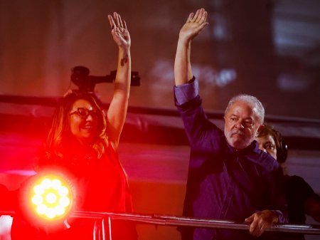 Acciones brasileñas caen tras victoria de Lula, mientras Bolsonaro aún no reconoce resultados