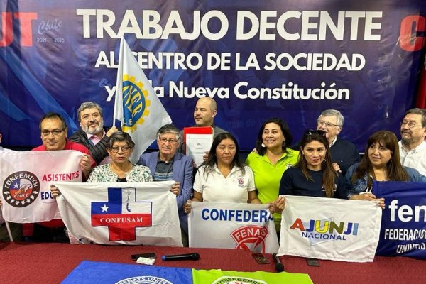 Trabajadores del sector público piden a Hacienda un reajuste salarial de un 15% nominal