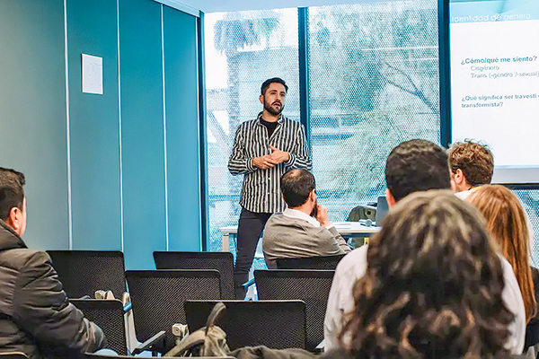 Pride Connection y Colegio de Abogados de Chile crean programa de Mentorías LGBTI+